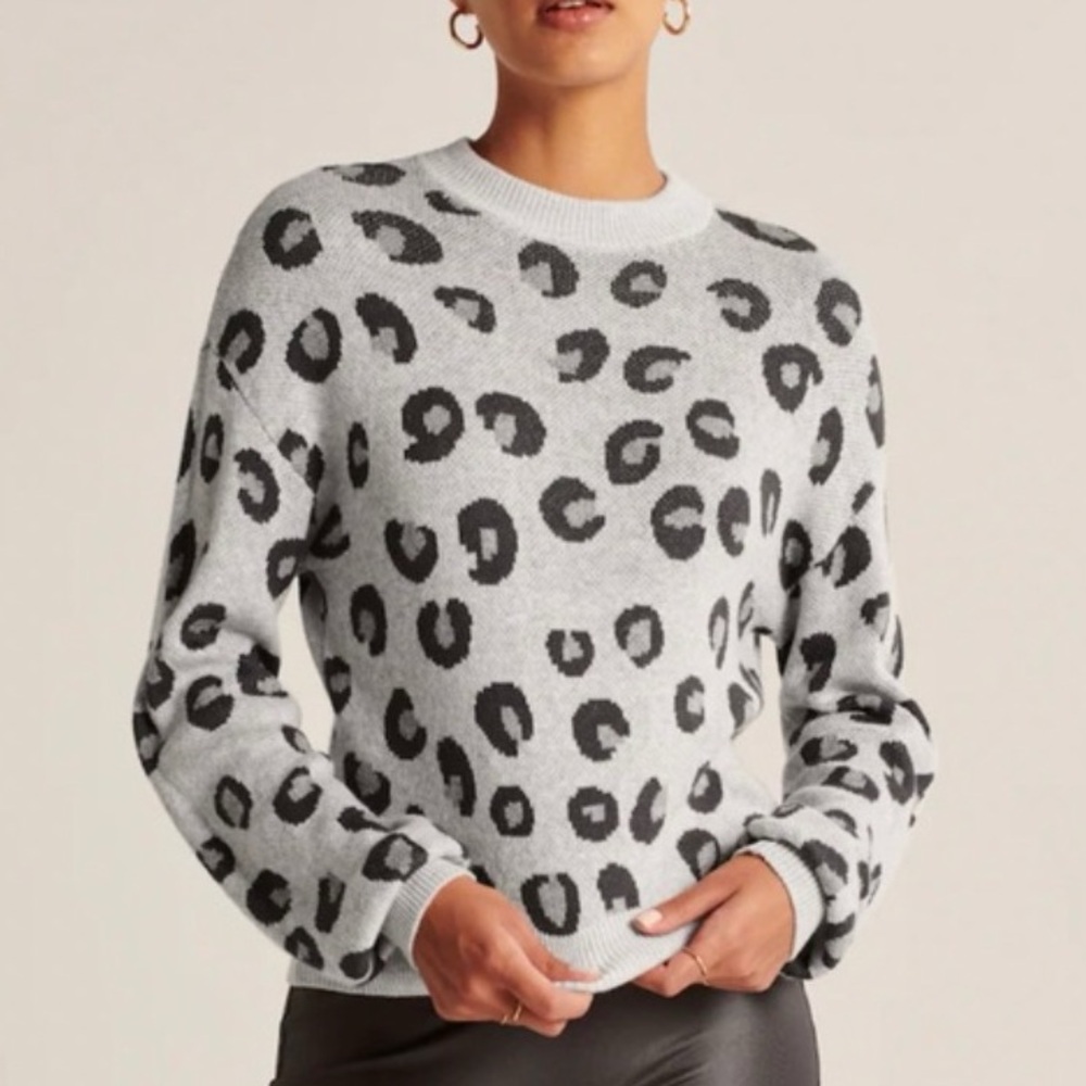 Abercrombie and Fitch Waffle Puff Sleeve Crew Sweater, grey, size medium